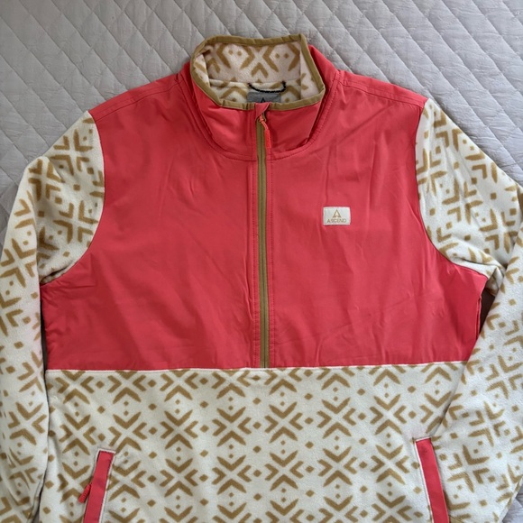 Ascend Women’s Pullover - Picture 2 of 8